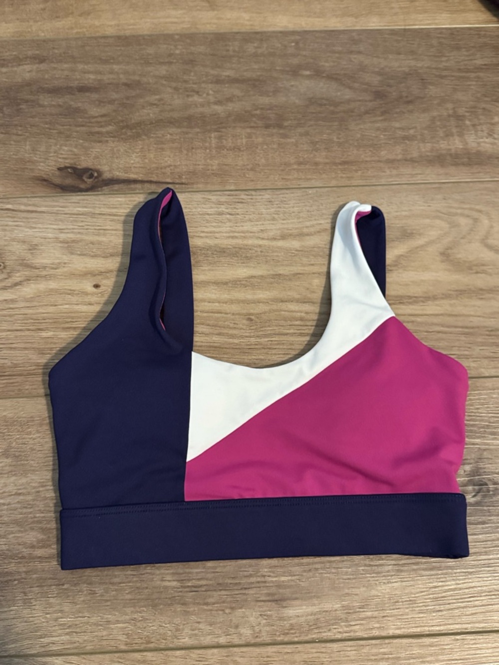 Wilo the Label Colorblock Sports Bra